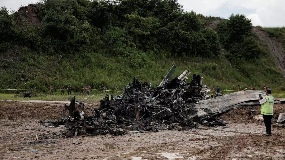 Nepal विमान दुर्घटना में एक ही परिवार के तीन लोगों की मौत
