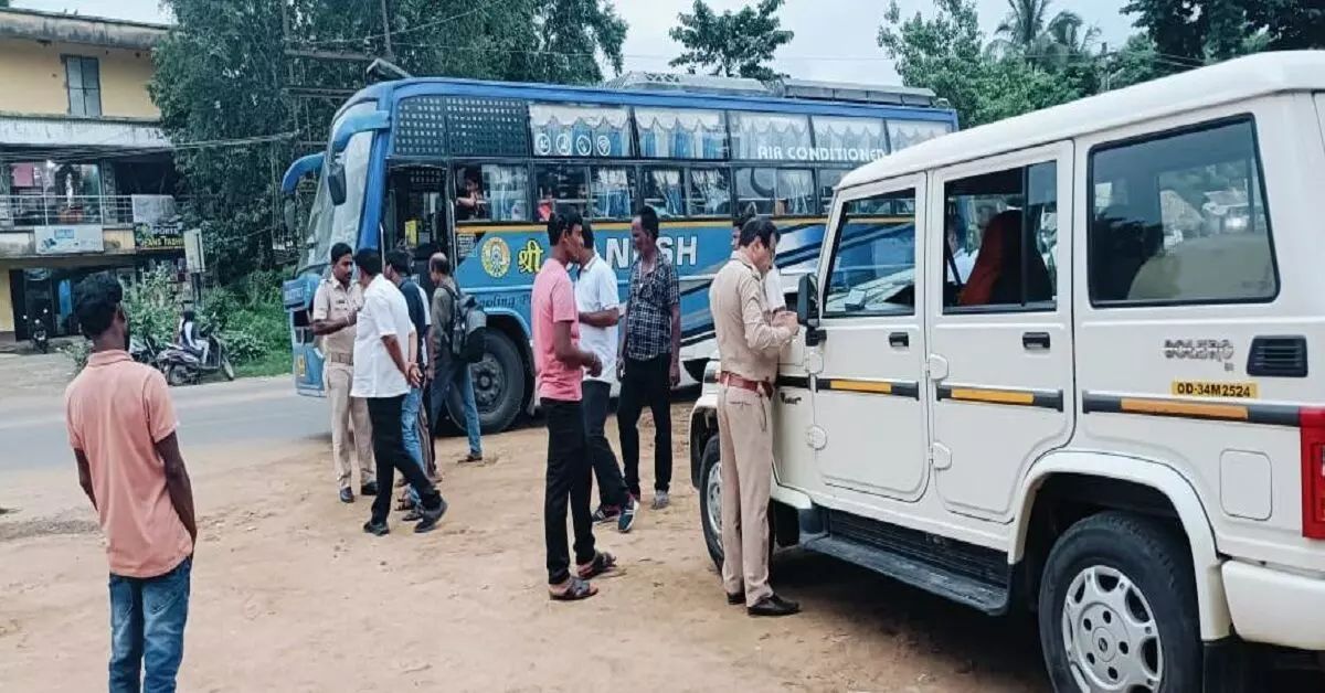 Odisha में बिना परमिट चलने पर 24 बसों पर 1.63 लाख रुपये का जुर्माना लगाया गया