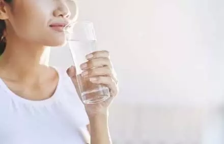Health Tips: वजन कम करने के लिए पानी पीना होगा कारगर साबित, जाने कैसे