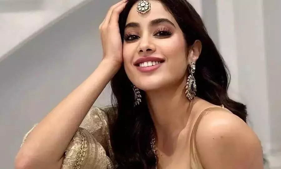 Janhvi Kapoor सुधांशु सरिया की फिल्म उलझ का जोर-शोर से प्रमोशन