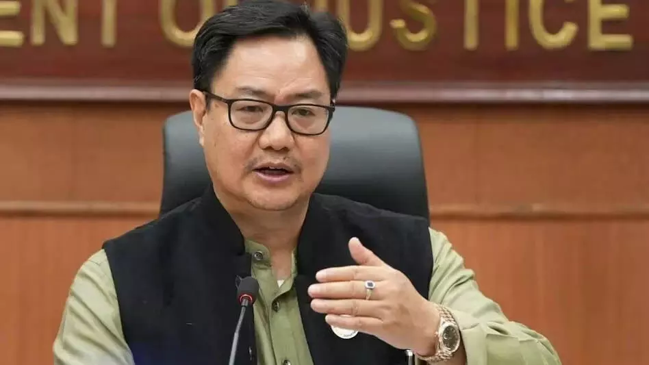 Kiren Rijiju ने बजट चर्चा पर कहा संसद में राजनीति हो रहा है