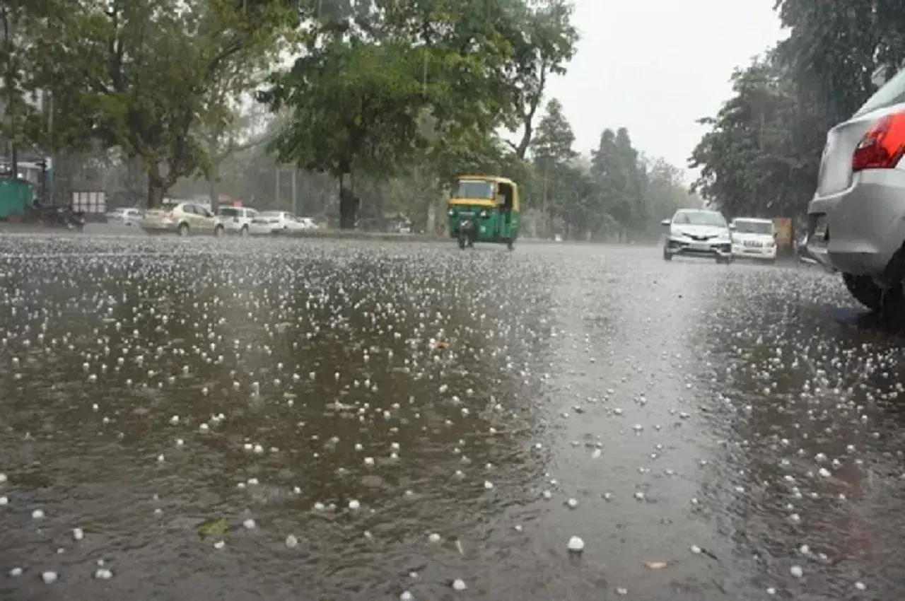 Delhi NCR में  गिरा तापमान, हफ्ते भर मौसम रहेगा ‘खुशगवार`