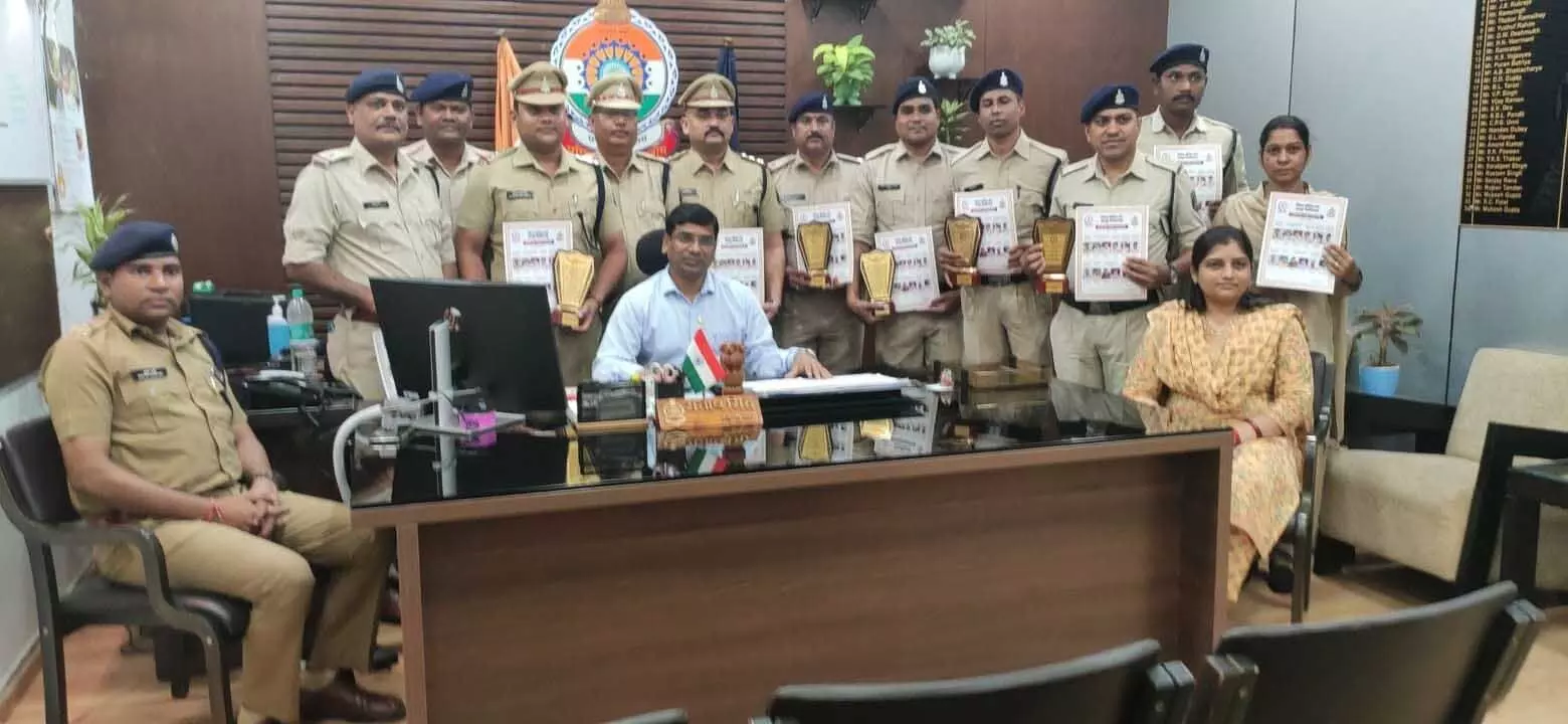 रायपुर SSP ने पुलिस अधिकारी कर्मचारी को बनाया Cop of the Month