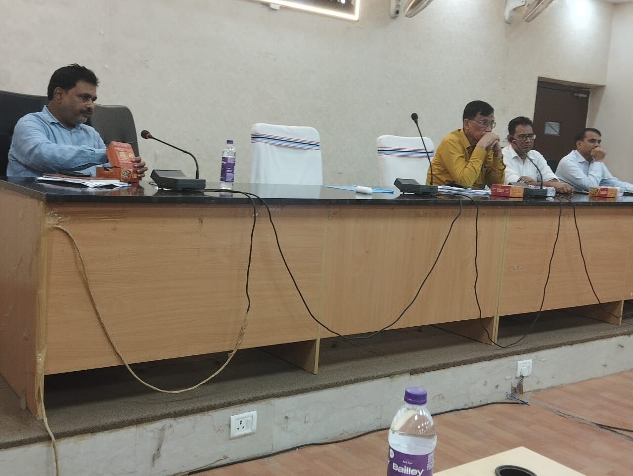 Lakhisarai: डीएम ने हेल्थ विभाग की follow up समीक्षा बैठक में दिए कई निर्देश