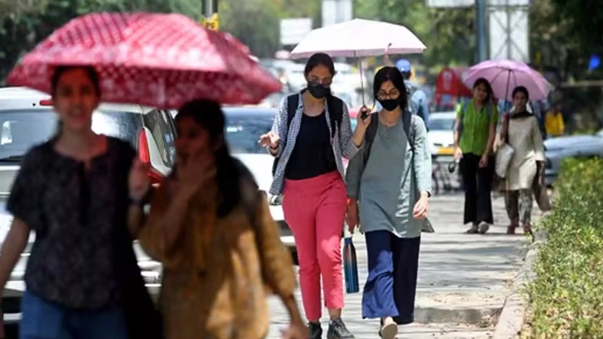 DEHLI: दिल्ली में मौसम 28.05 °C पर