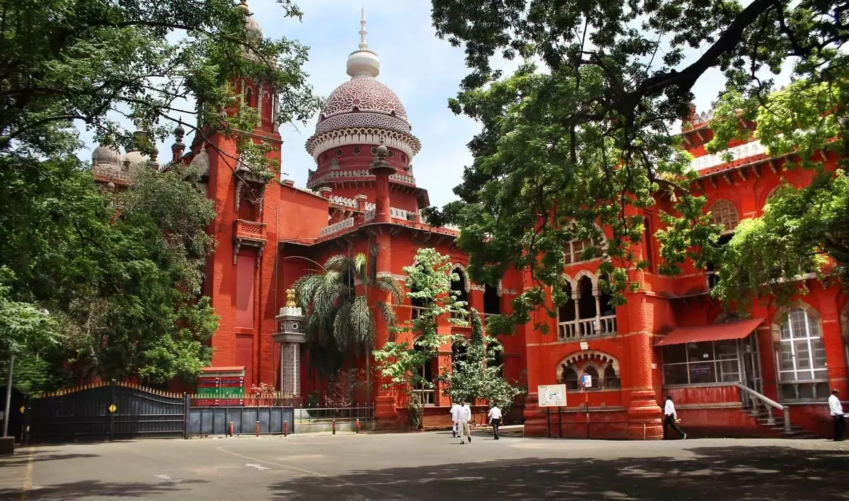 Gutkha controversy : मद्रास उच्च न्यायालय ने डीएमके विधायकों के खिलाफ मामला स्थगित किया