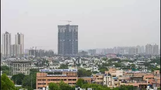 NOIDA: नोएडा ने रियल एस्टेट कारोबारियों को अधिक छूट देने के लिए कदम उठाए