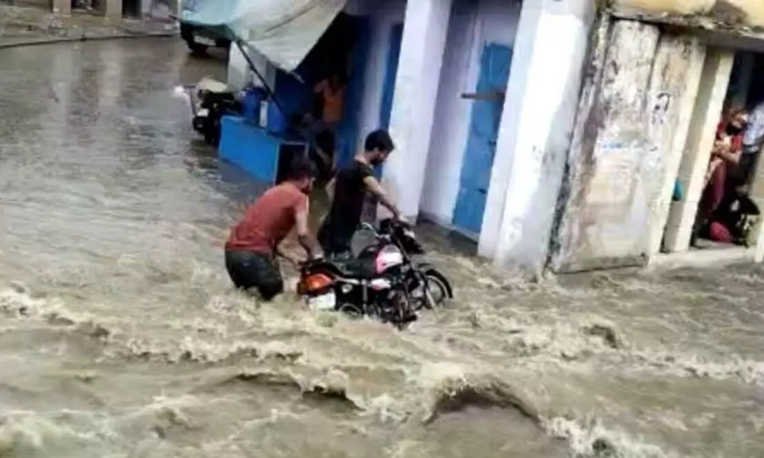 Sikar: रामनगर में जलभराव से परेशान हुए लोग