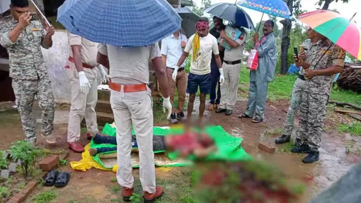 CG BREAKING: BJP नेता की मिली लाश, फर्श पर थे खून के धब्बे