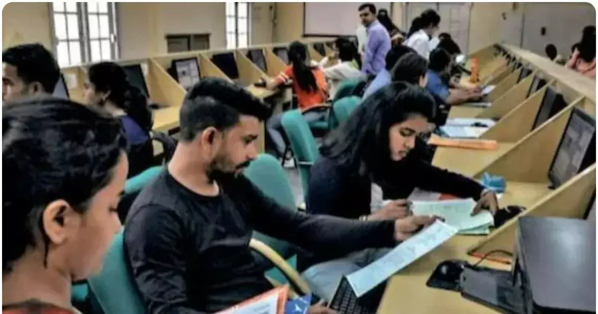 Chapra: स्नातक फर्स्ट सेमेस्टर की परीक्षा 10 केंद्रों पर शुरू हुई