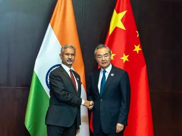 India, चीन को बातचीत और संचार बढ़ाना चाहिए: चीनी विदेश मंत्री वांग यी
