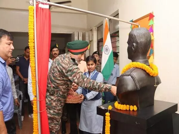 Kerala में अपने स्कूल में कारगिल के नायक कैप्टन हनीफ उद्दीन की प्रतिमा का अनावरण किया गया