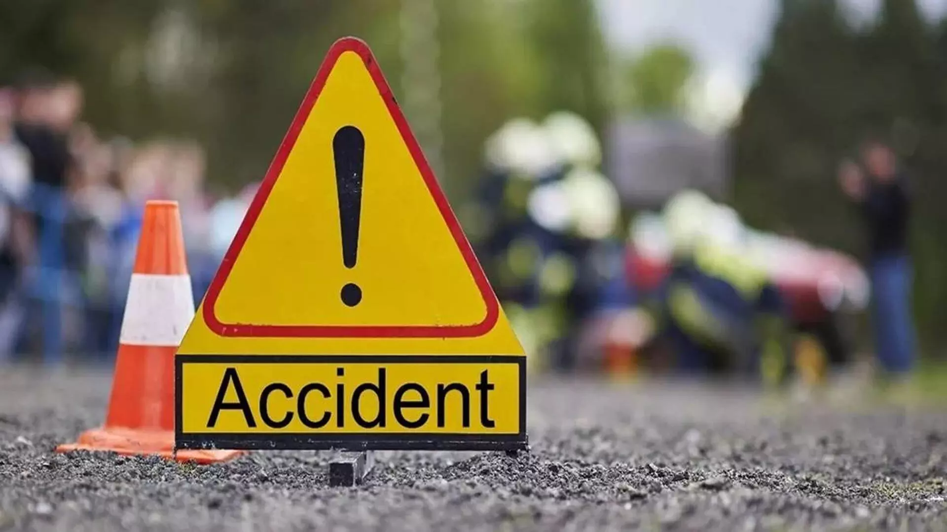 Accident: लॉरी से टकरा गई बाइक, स्कूली छात्र की मौत