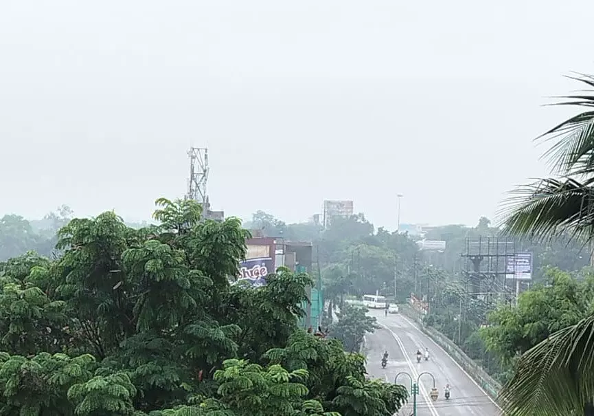 Chhattisgarh: इन जिलों में स्कूल और आंगनबाड़ी बंद, आज भी भारी बारिश का अलर्ट