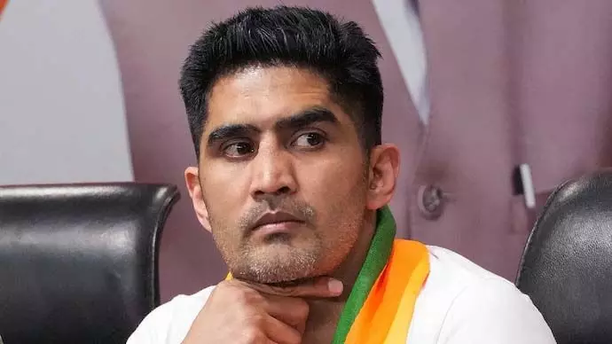 राजनीति मुक्केबाजी से ज्यादा कठिन लगती है: Vijender Singh