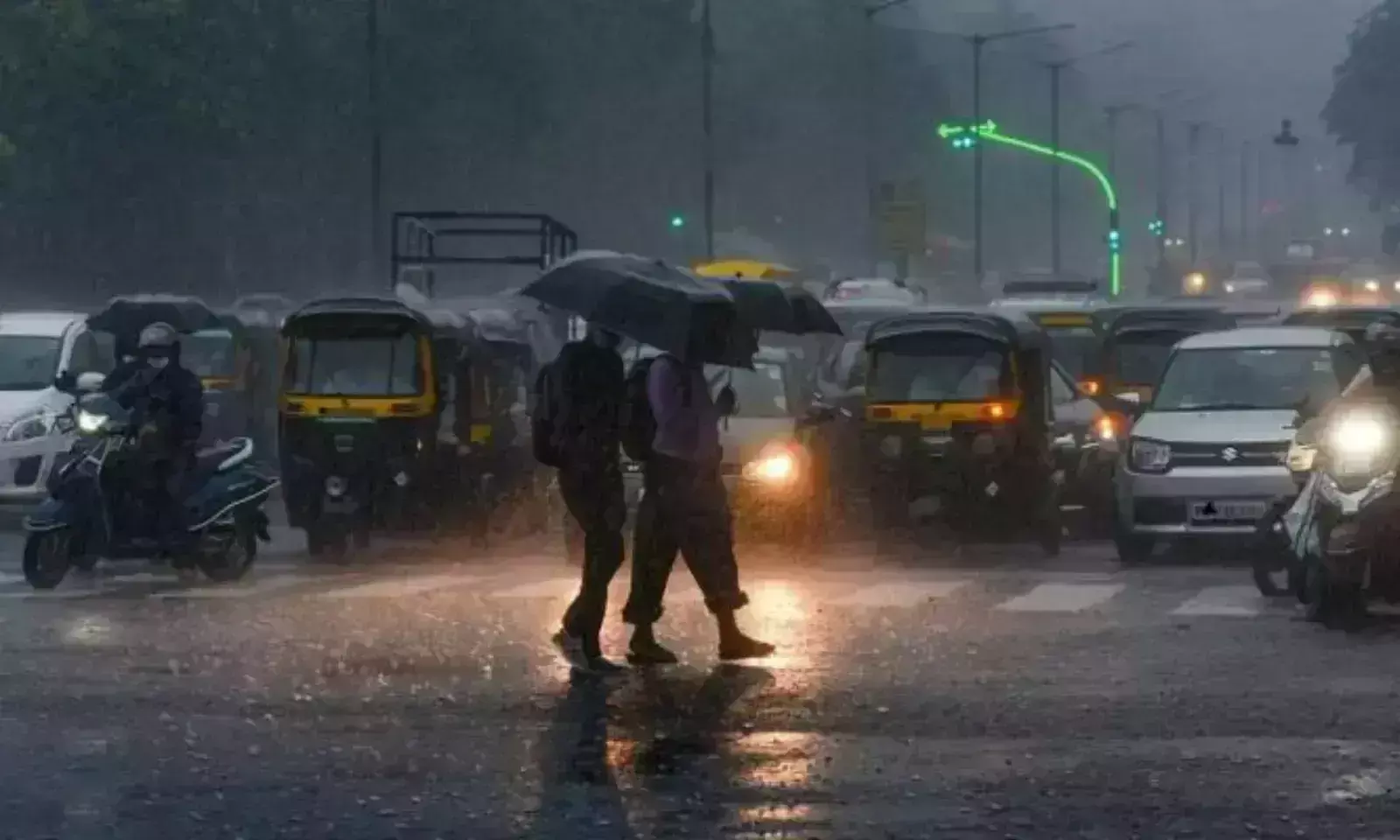 Weather : इन  जिलों में बारिश जारी, 21 जिलों में भारी बरसात का अलर्ट