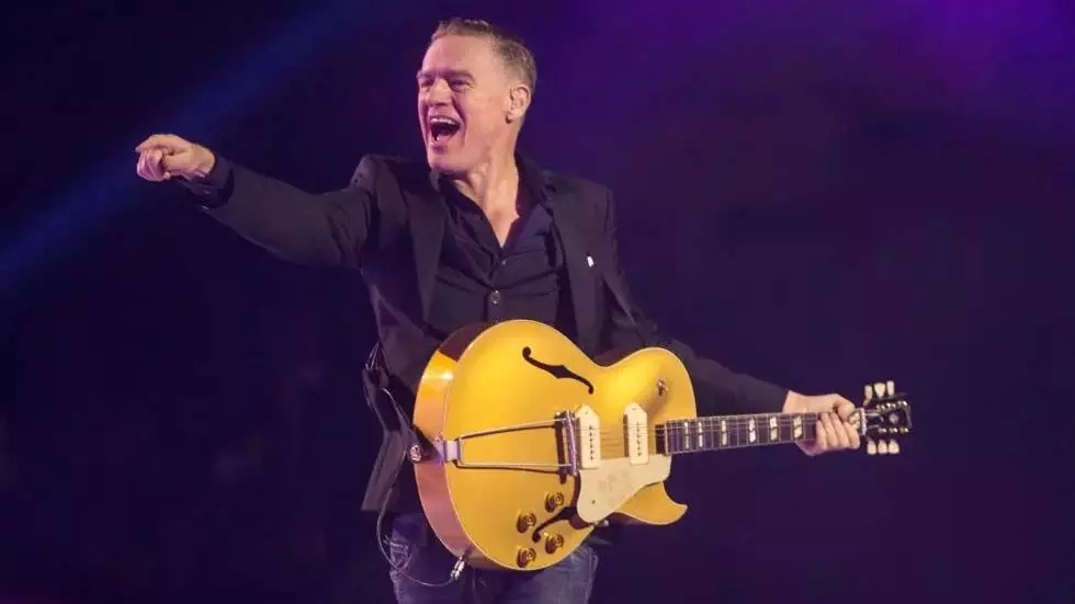 Bryan Adams दिसंबर में भारत में प्रस्तुति देंगे