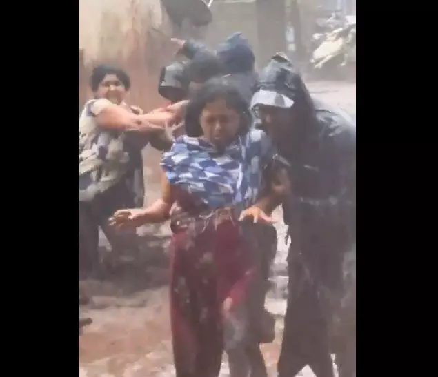 बस्तर किरंदुल में बाढ़ Video, फंसे लोगों का रेस्क्यू जारी