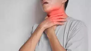 Thyroid चेहरे की संरचना को पूरी तरह से नष्ट करे