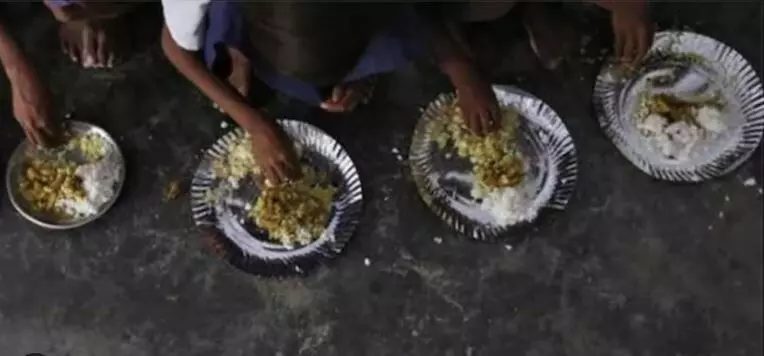 Odisha के सोरो में मध्याह्न भोजन खाने से 6 छात्र अस्पताल में भर्ती