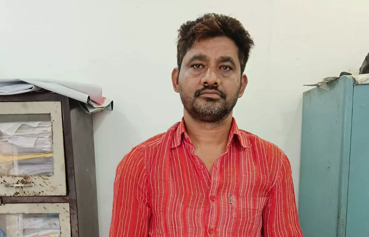 Raipur Breaking: सिविल लाईन इलाके में सटोरिया गिरफ्तार