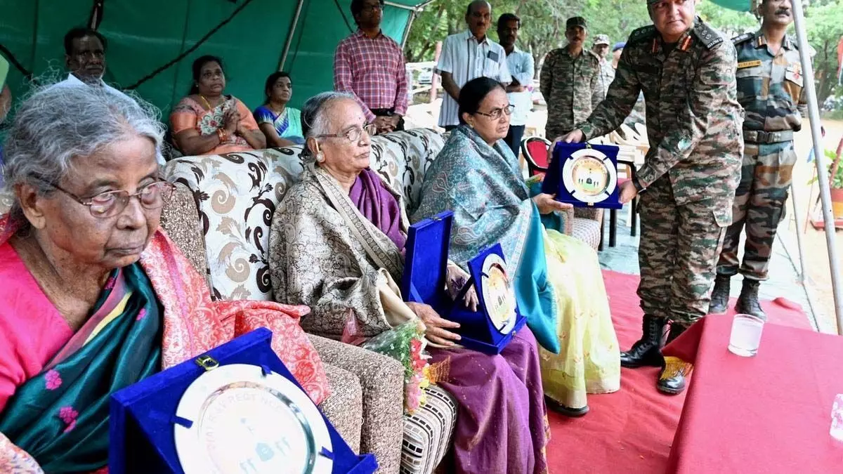 TIRUPATI: कारगिल विजय दिवस पर तिरूपति में वीर नारियों को सम्मानित किया गया