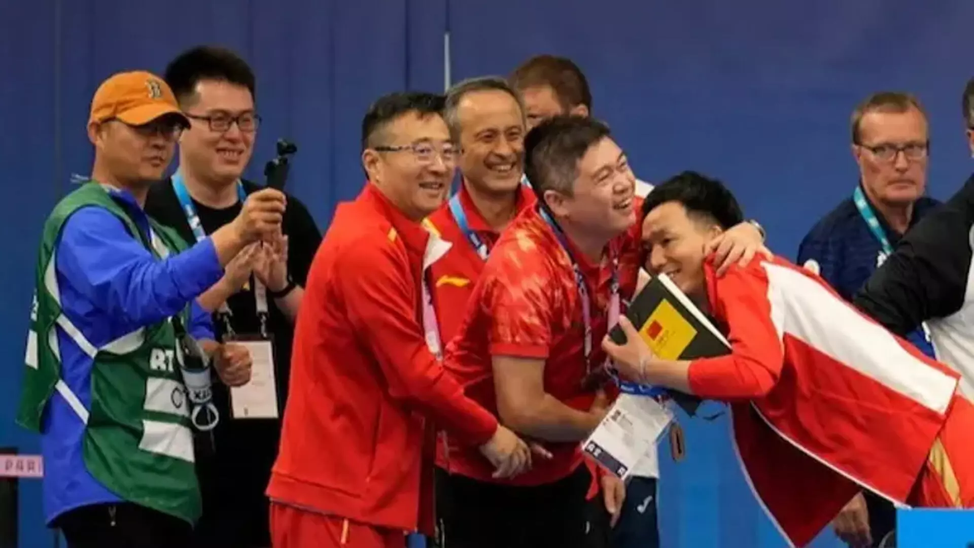 China ने डाइविंग में पहला स्वर्ण जीता, सभी आठों में अभूतपूर्व जीत की ओर अग्रसर