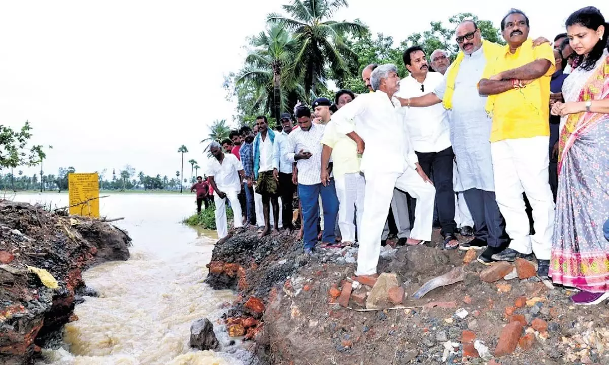 Andhra Pradesh: डोवलेश्वरम में फिर बाढ़ की दूसरी चेतावनी जारी