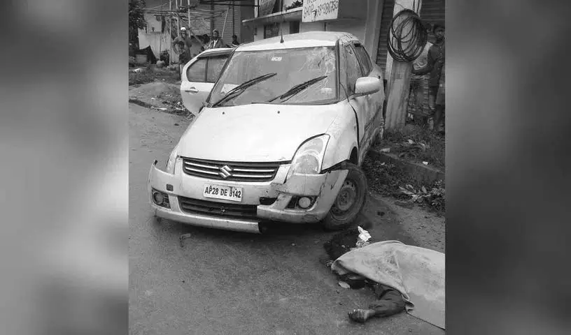 Telangana: सफाई कर्मचारी को कार ने कुचला, चालक फरार