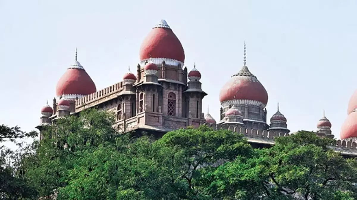 Telangana HC ने राजस्व अधिकारियों के खिलाफ शिकायत पर निचली अदालत के फैसले को पलट दिया