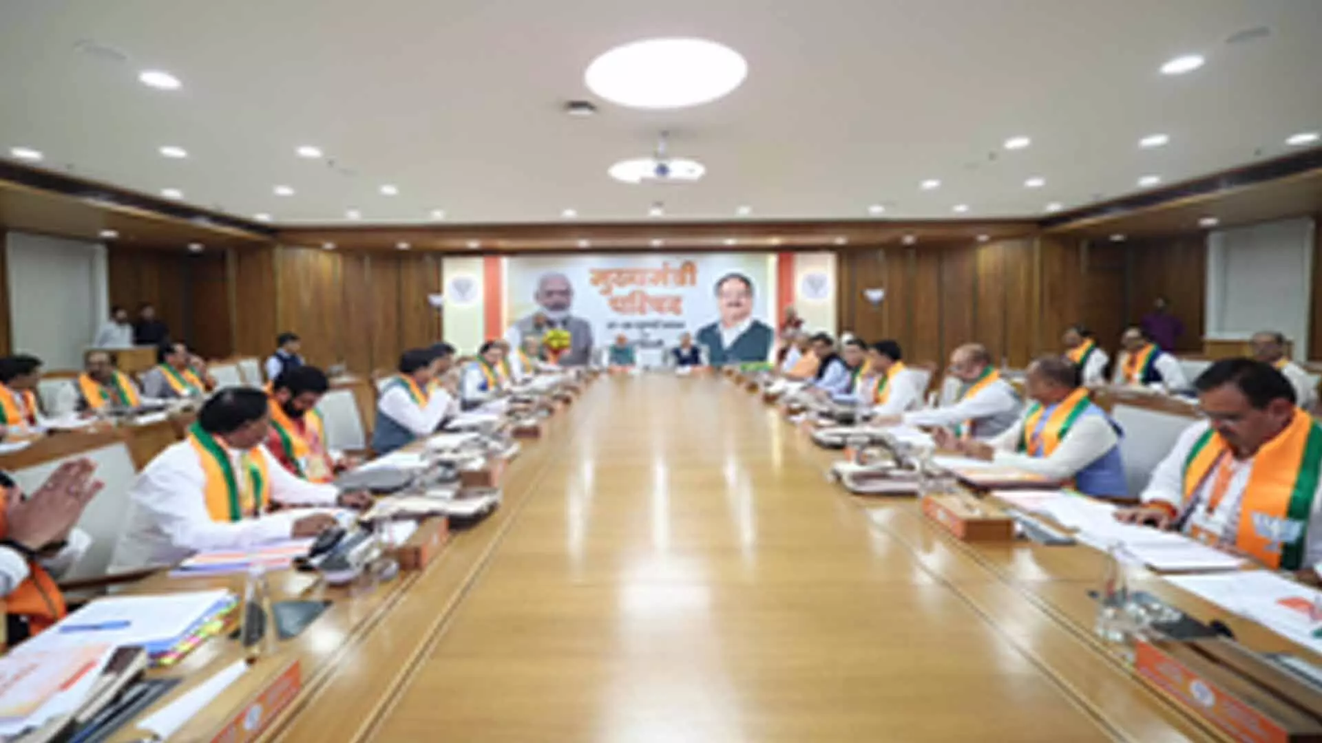 Prime Minister मोदी ने की अहम बैठक और उपमुख्यमंत्रियों की बैठक