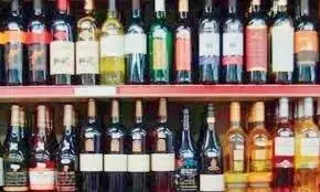 Telangana: पुलिस ने 6 लाख रुपए की शराब नष्ट की