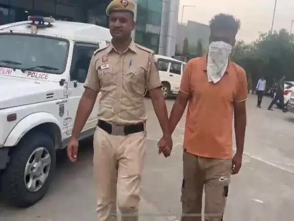फर्जी वीजा की व्यवस्था करने के आरोप में पंजाब स्थित ट्रैवल एजेंट Delhi airport पर गिरफ्तार