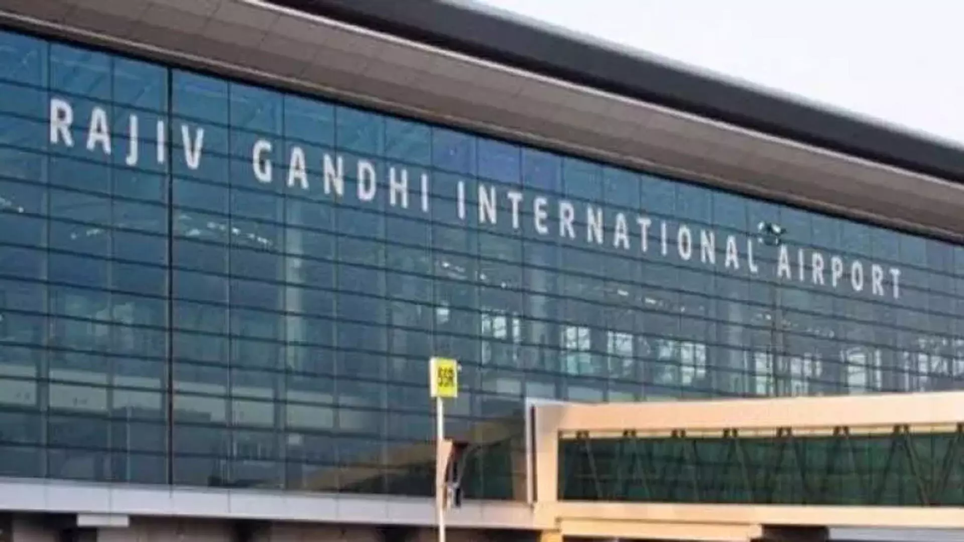 Delhi की घटना के बाद हैदराबाद हवाई अड्डे की सुरक्षा जांच की जाएगी
