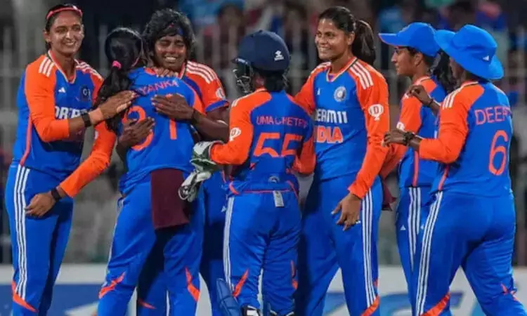 India ने महिला एशिया कप फाइनल में श्रीलंका के खिलाफ 165 रन बनाए
