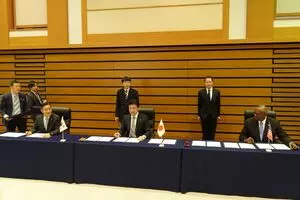 South Korea, US-Japan ने त्रिपक्षीय सुरक्षा सहयोग को औपचारिक रूप देने वाले दस्तावेज़ पर हस्ताक्षर किए