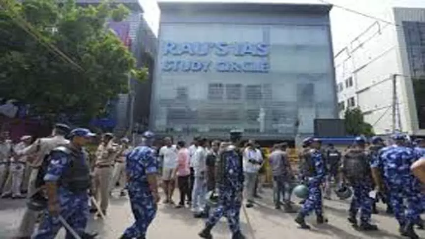 Students की मौत के बाद दिल्ली में अवैध कोचिंग सेंटरों पर कार्रवाई