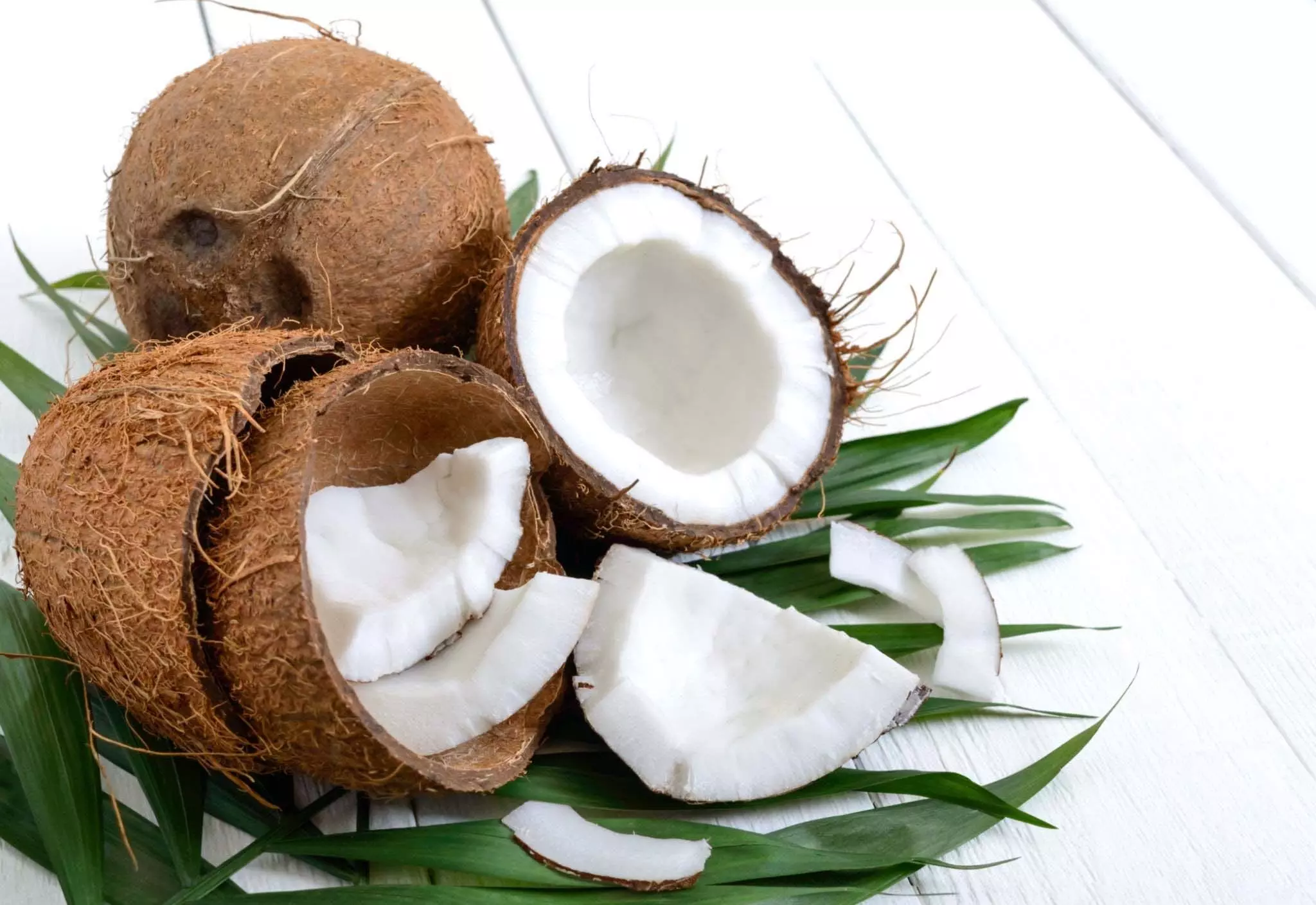 Home Tips: नारियल का ऐसा इस्तेमाल जानकर रह जाएंगे हैरान, देगा अनेक फायदे