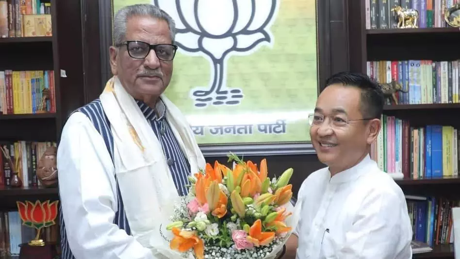 Sikkim के मुख्यमंत्री ने नवनियुक्त राज्यपाल ओम प्रकाश माथुर से मुलाकात की