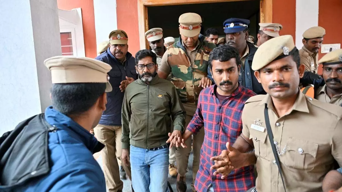Tamil Nadu: नीलगिरी पुलिस को ‘सावुक्कु’ शंकर की एक दिन की हिरासत मिली