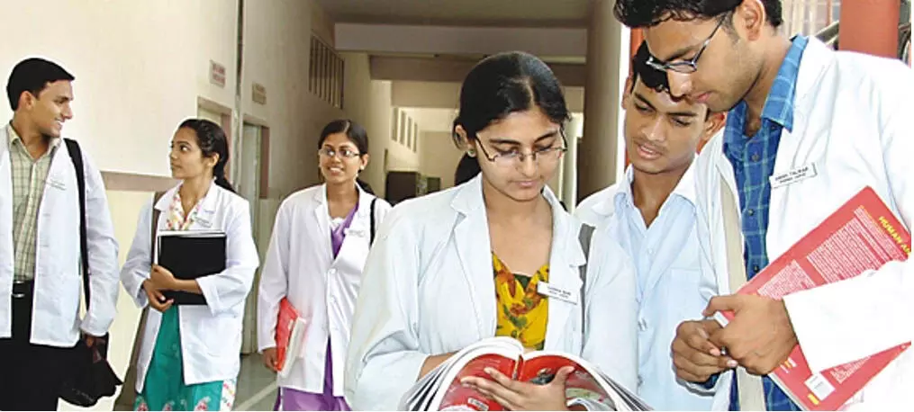 बिहार में चिकित्सा प्रदान करना हुआ आसान MBBS की शिक्षा अब हिंदी में