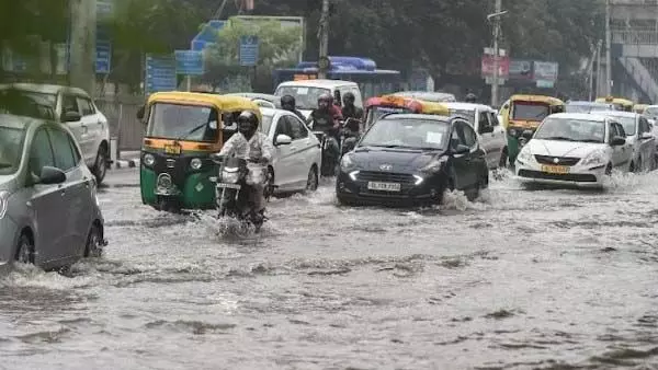 Kerala में भारी बारिश की संभावना, 5 जिलों में ऑरेंज अलर्ट