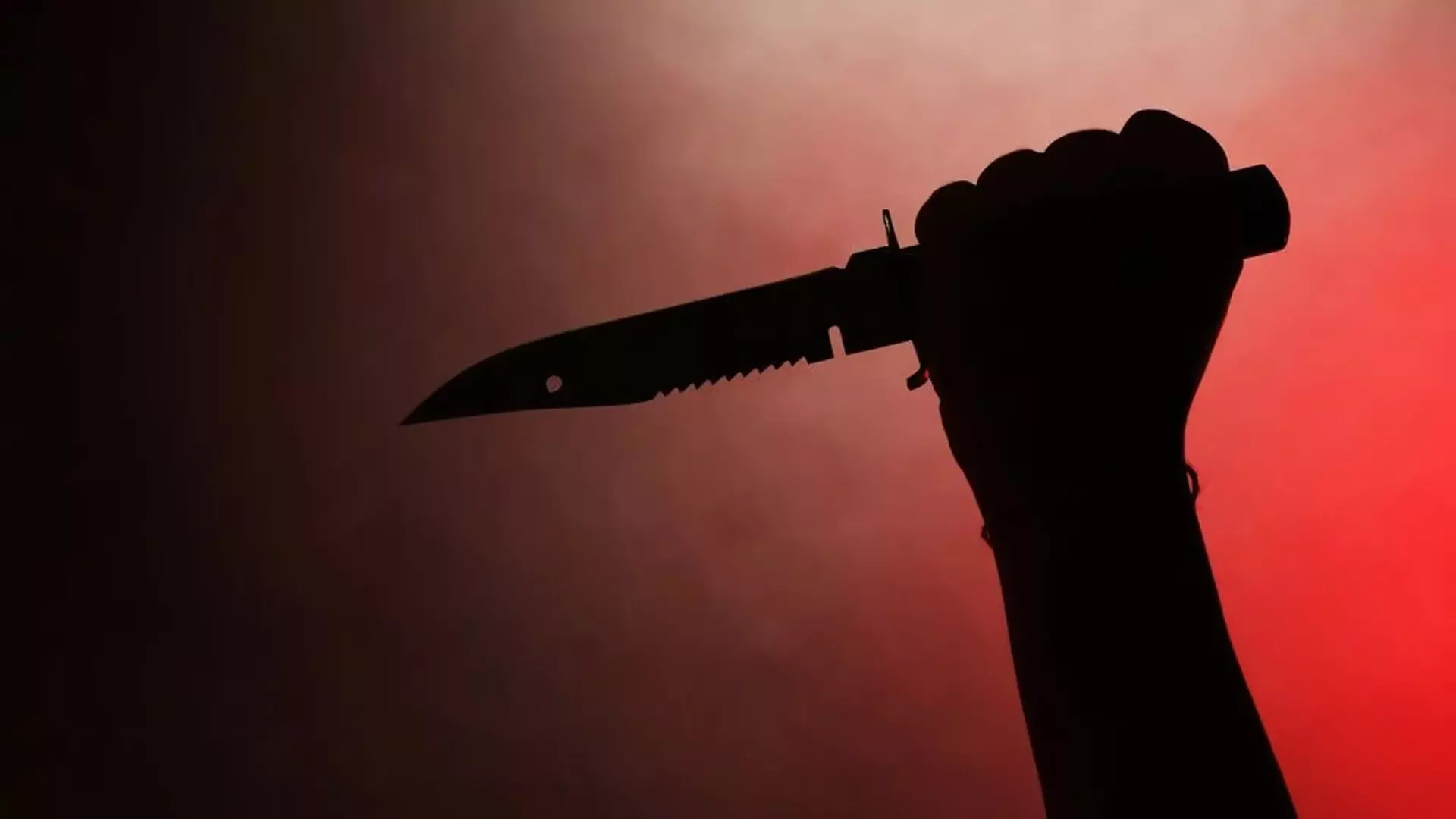 Mumbai: लड़की को लेकर हुआ विवाद, शख्स ने दोस्तों पर चाकू से किया हमला