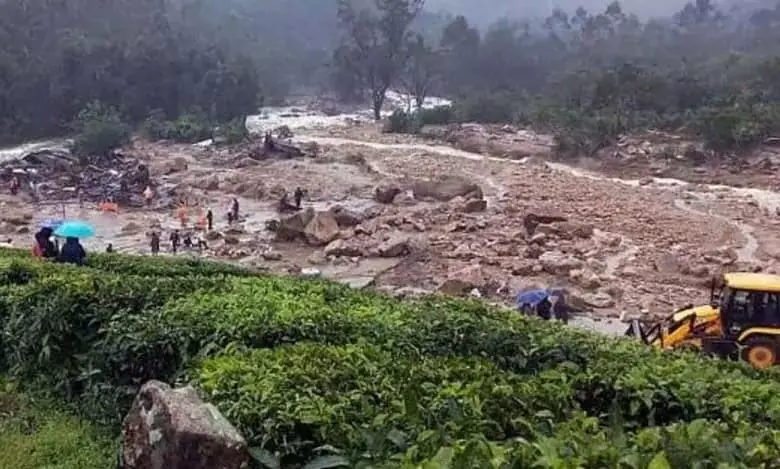 Kerala: वायनाड में भूस्खलन से पांच लोगों की मौत: जिला अधिकारी