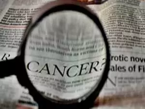 नौ में से एक भारतीय को कैंसर का खतरा: विशेषज्ञ