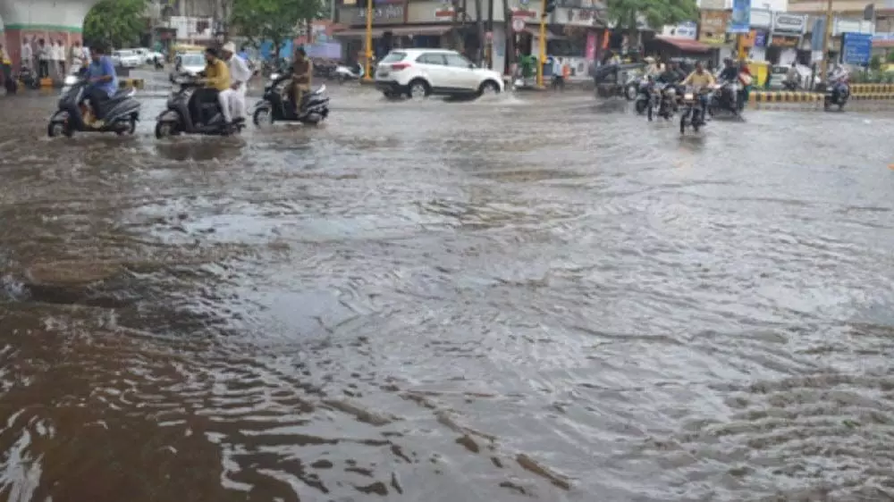 Gujarat Monsoon : ऑफशोर ट्रफ सक्रिय होने से राज्य में भारी बारिश होगी