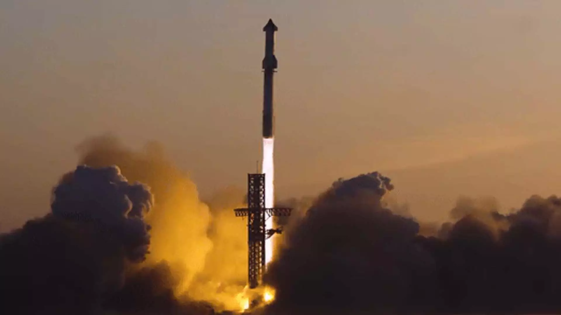स्पेसएक्स ऑस्ट्रेलियाई तट पर स्टारशिप रॉकेट उतारने और उसे वापस लाने की योजना बना रहा