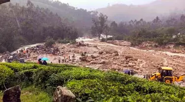 Kerala वायनाड जिले के भूस्खलन में 44 की मौत और 70 से ज़्यादा लोग घायल