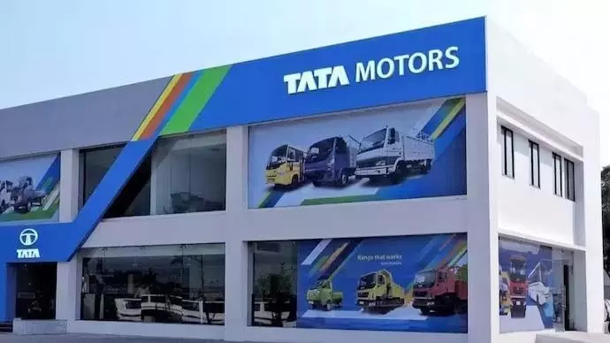 Tata Motors में 5% की तेजी देखी गई