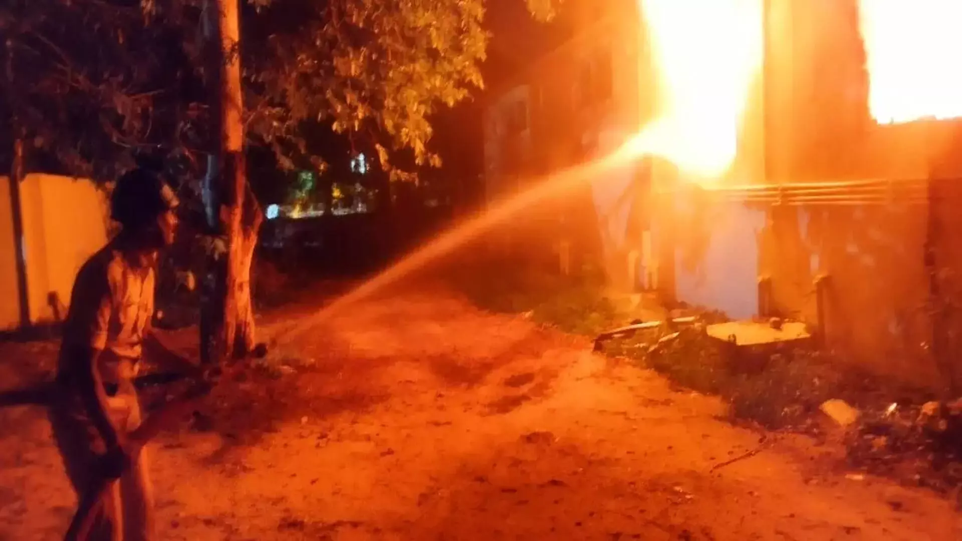 Visakhapatnam के मेडिकवर अस्पताल में आग लग गई